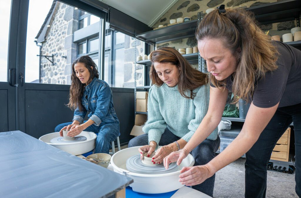 Atelier Boussac : la céramique en toute simplicité, au cœur du Cantal