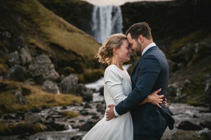 Un mariage intime, éthique et inoubliable avec Zephyr & Luna