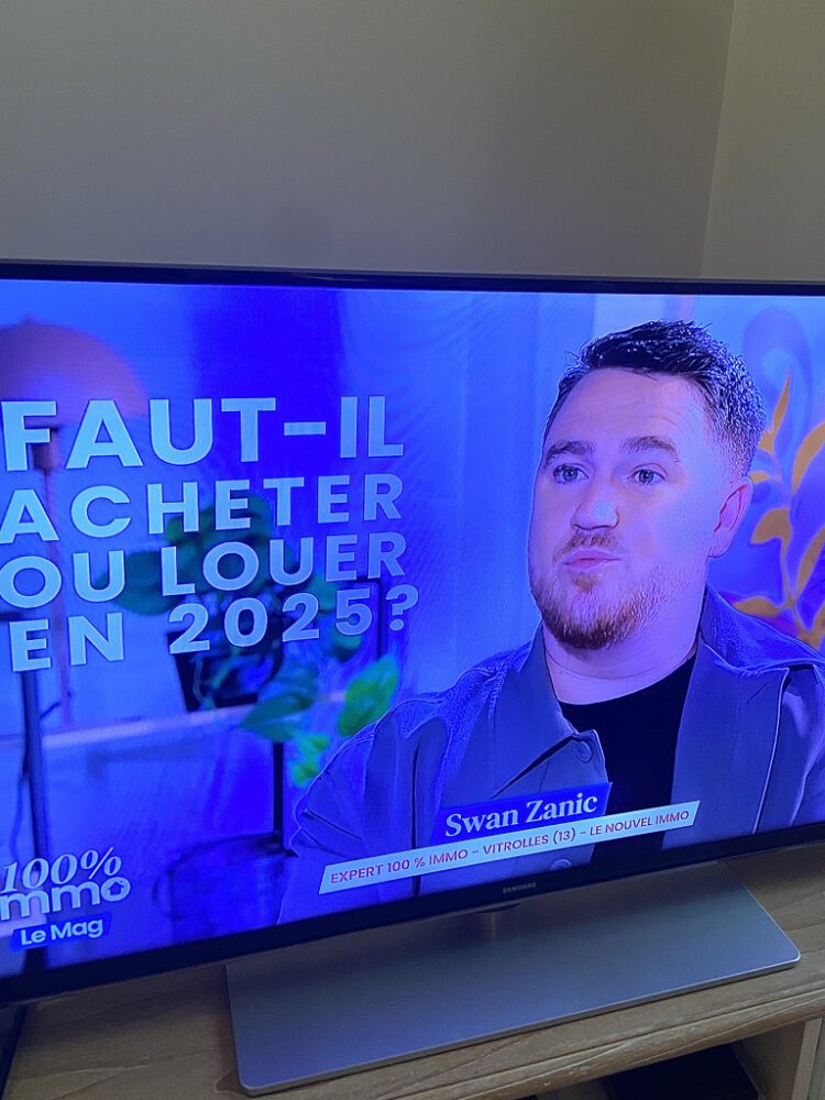 Zanic Swan
