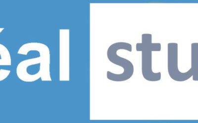 Écrire pour comprendre le monde : Scéalprod et le défi national « Écris ta série ! »