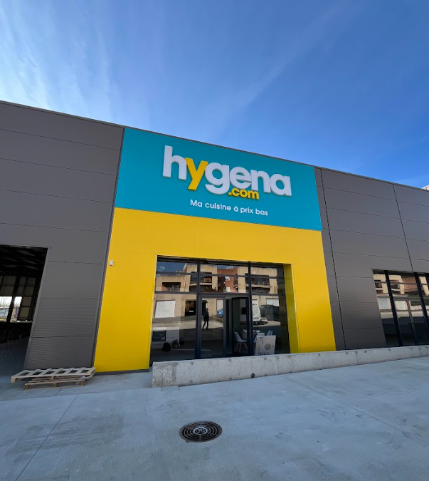 hygena poursuit son développement avec une première implantation en Corse